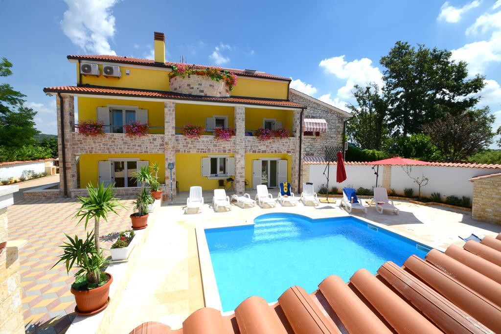 Apartments Villa Mimi Višnjan Dış mekan fotoğraf