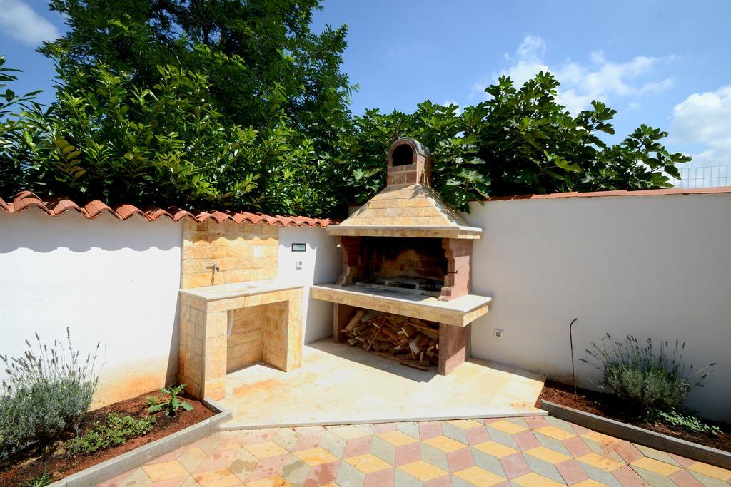 Apartments Villa Mimi Višnjan Dış mekan fotoğraf